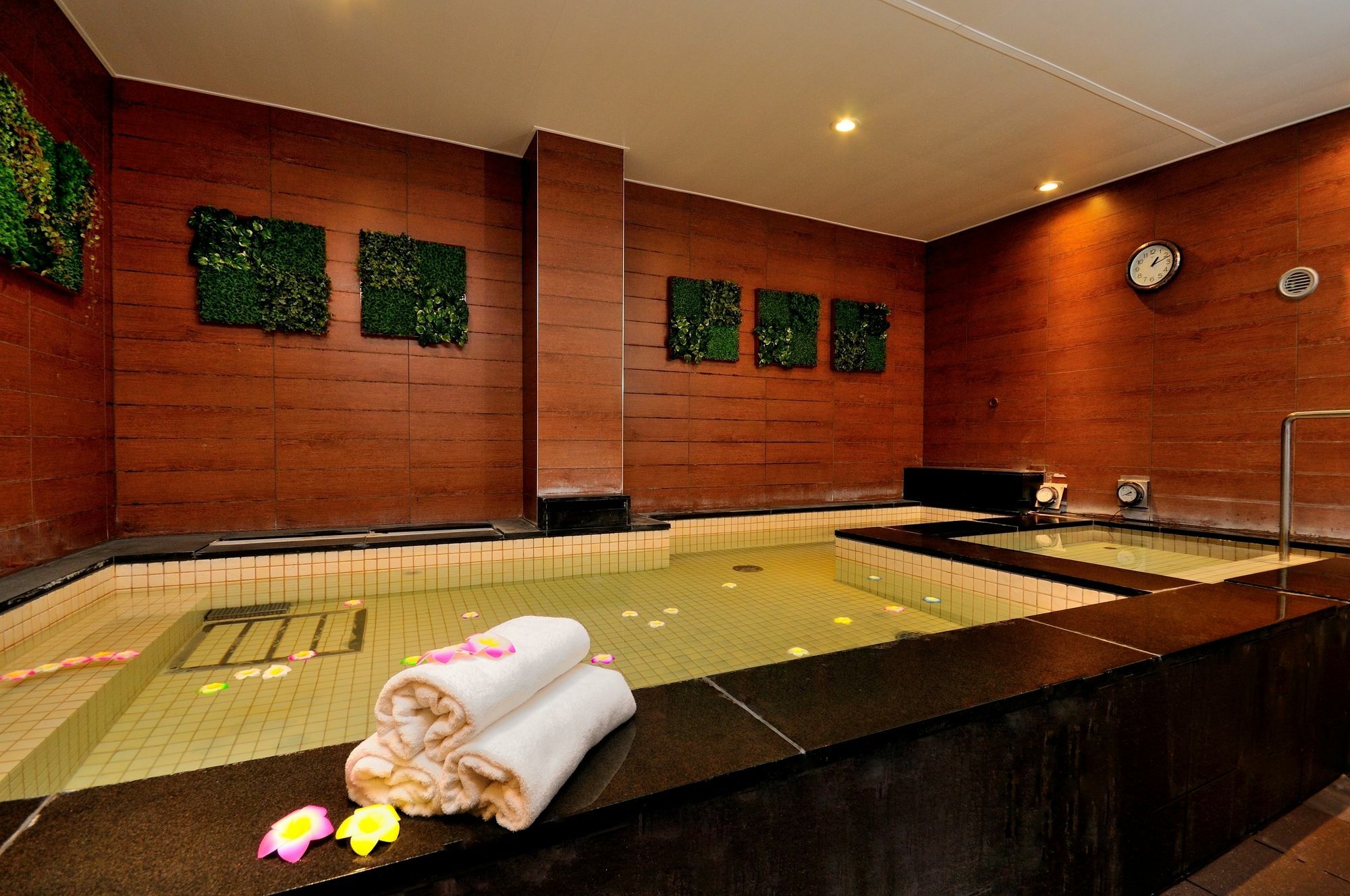 Spa&Capsule Hotel Grandpark Inn Kitasenju Токио Екстериор снимка